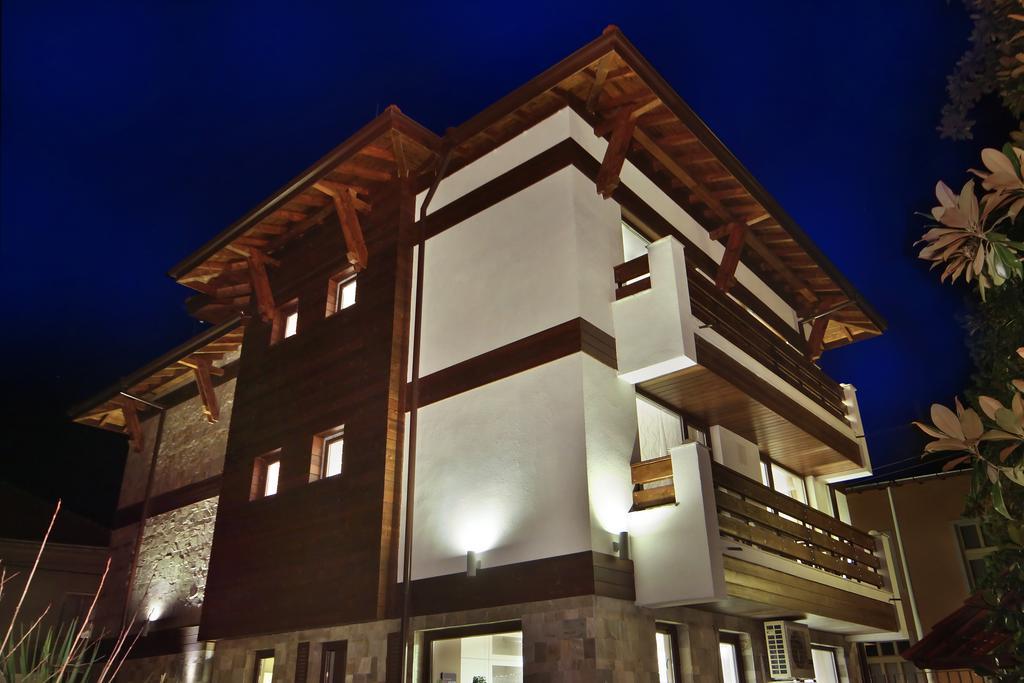 Anita Guest House & Relax Perushtitsa エクステリア 写真